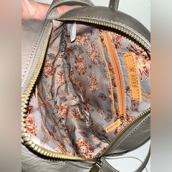 HOBO Gray Round | Circular Leather Crossbody Purse - Picture 7 of 13